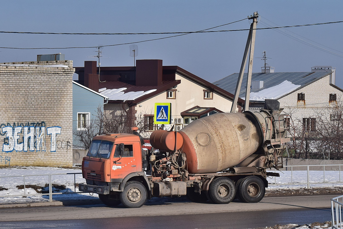 Волгоградская область, № К 852 ЕВ 34 — КамАЗ-53229-15 [53229R]