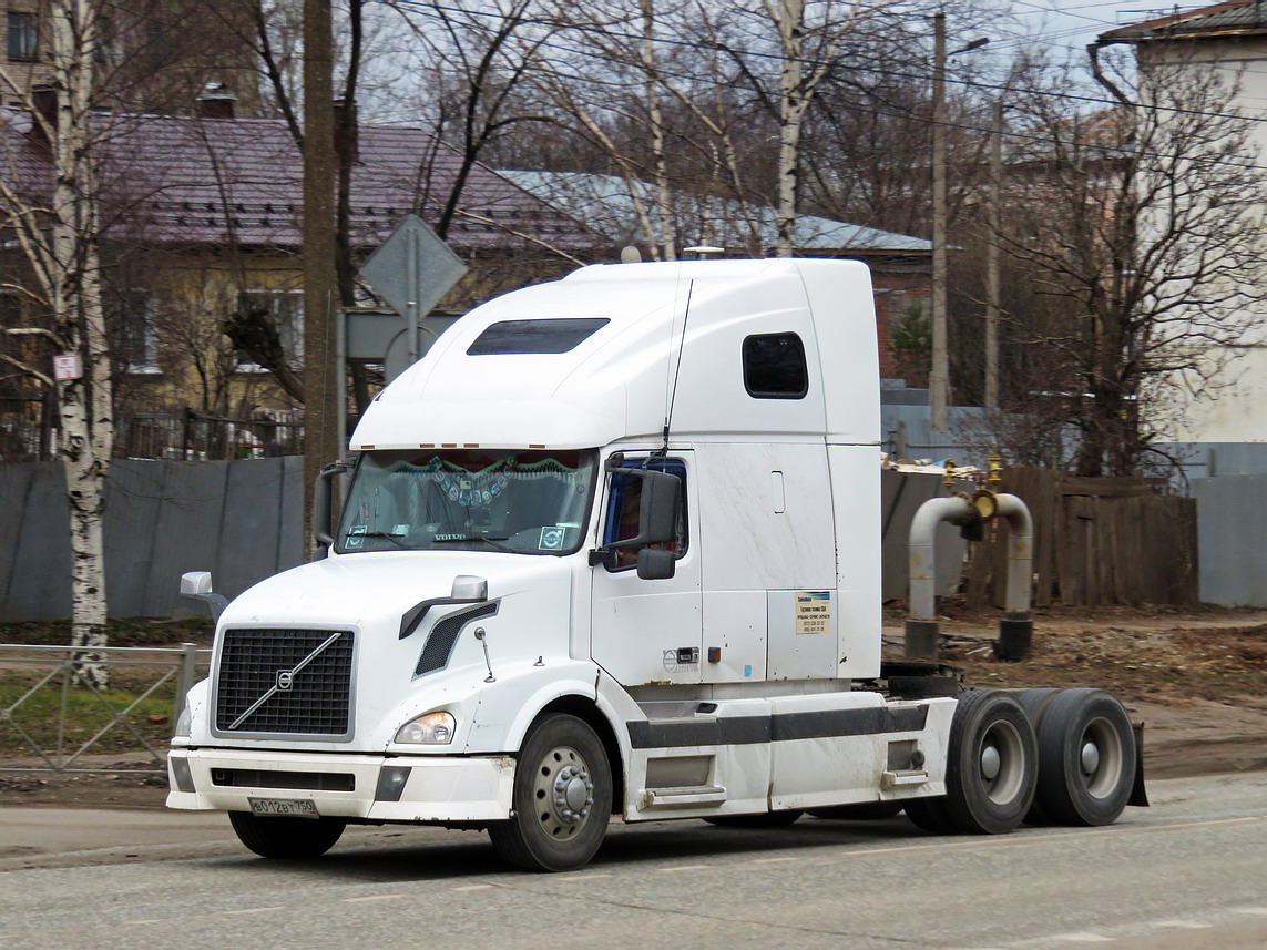 Московская область, № В 012 ВТ 750 — Volvo VNL670