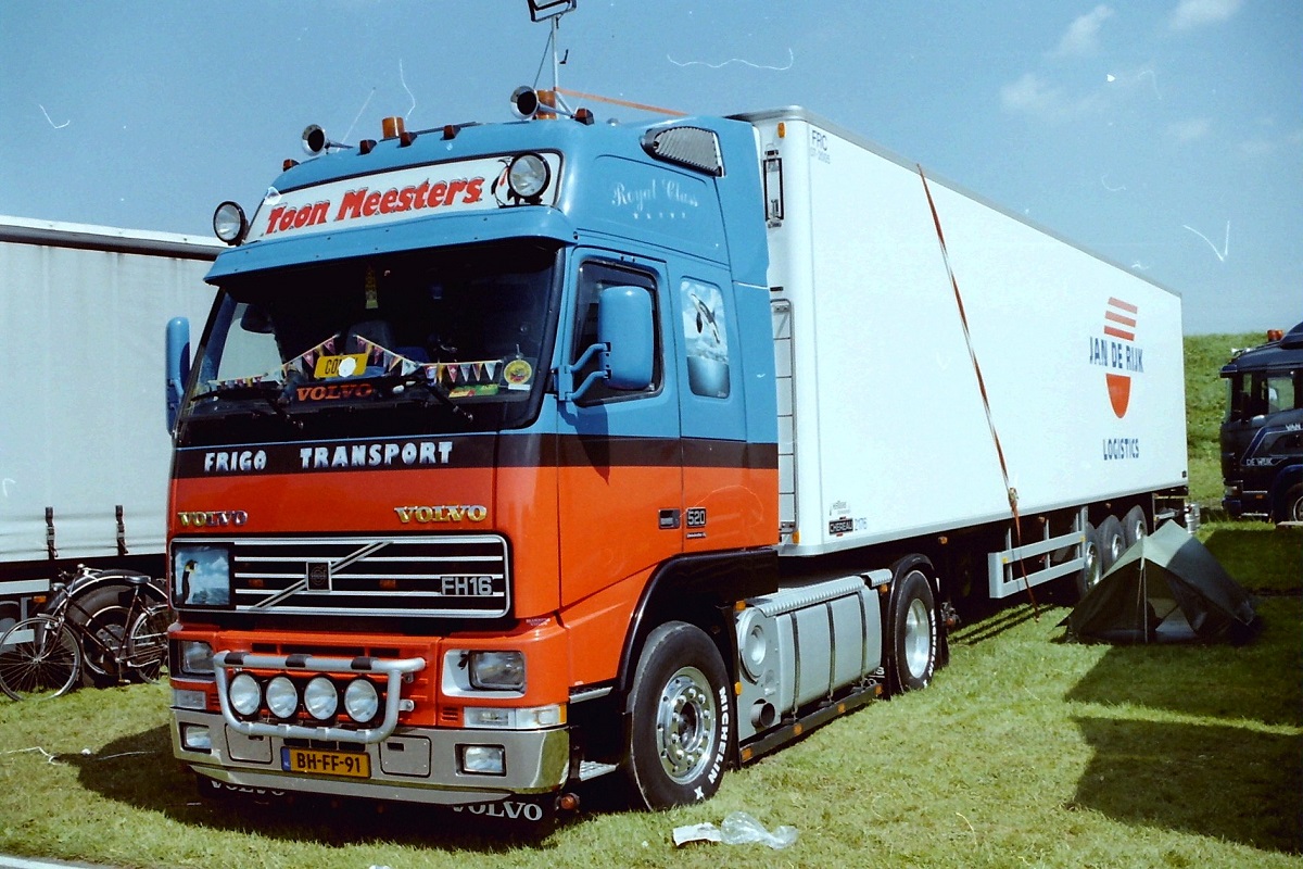 Нидерланды, № BH-FF-91 — Volvo ('1993) FH16.520