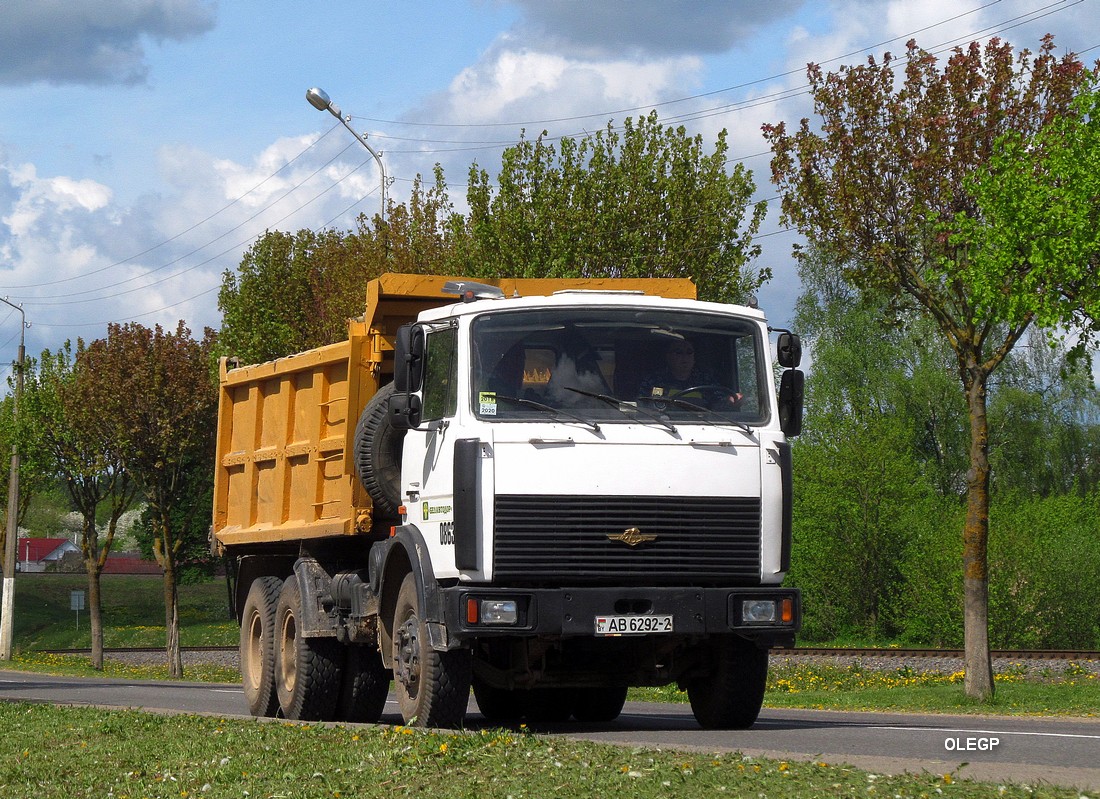 Витебская область, № АВ 6292-2 — МАЗ-5516 (общая модель)