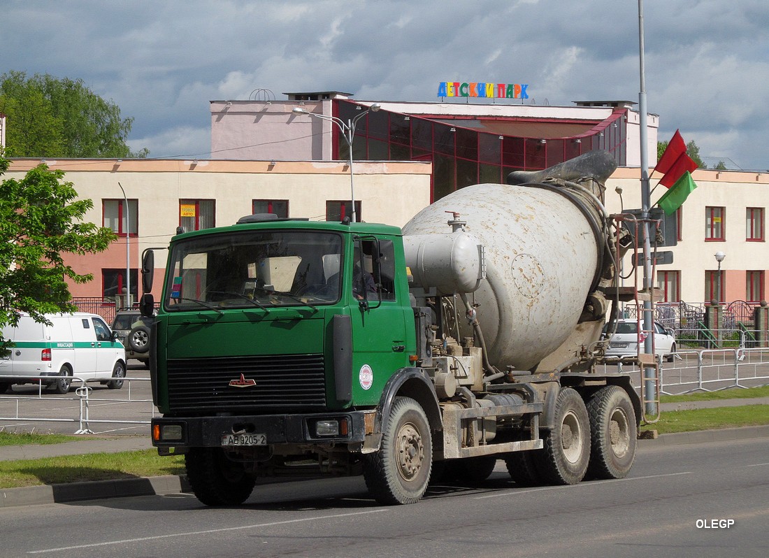 Витебская область, № АВ 9205-2 — МАЗ-6303 (общая модель)