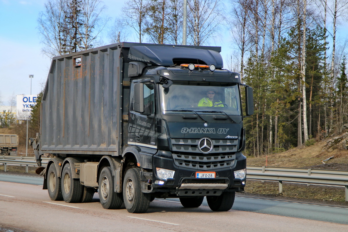 Финляндия, № JFO-28 — Mercedes-Benz Arocs (общ.м)