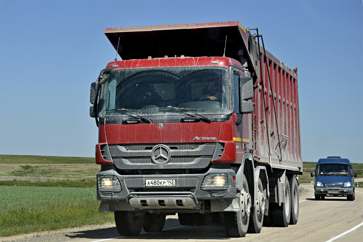 Кемеровская область, № А 480 КР 142 — Mercedes-Benz Actros '09 4144 [Z9M]