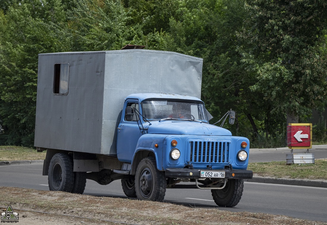 Восточно-Казахстанская область, № 052 AR 16 — ГАЗ-52/53 (общая модель)