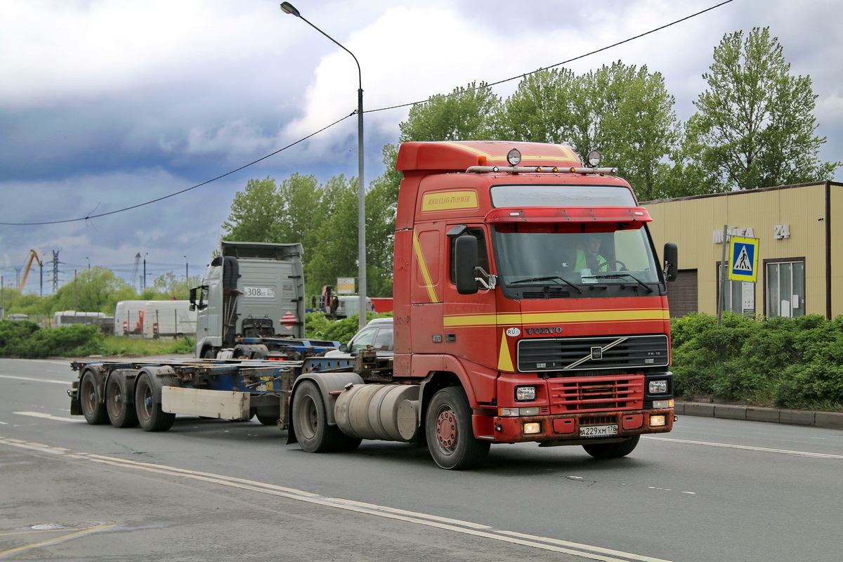 Санкт-Петербург, № А 229 ХМ 178 — Volvo ('1993) FH16.470