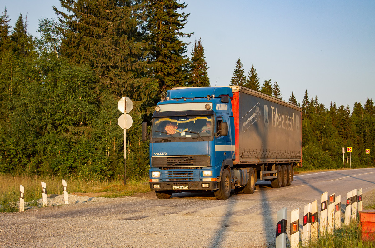 Пермский край, № А 233 НА 159 — Volvo ('1993) FH12.380