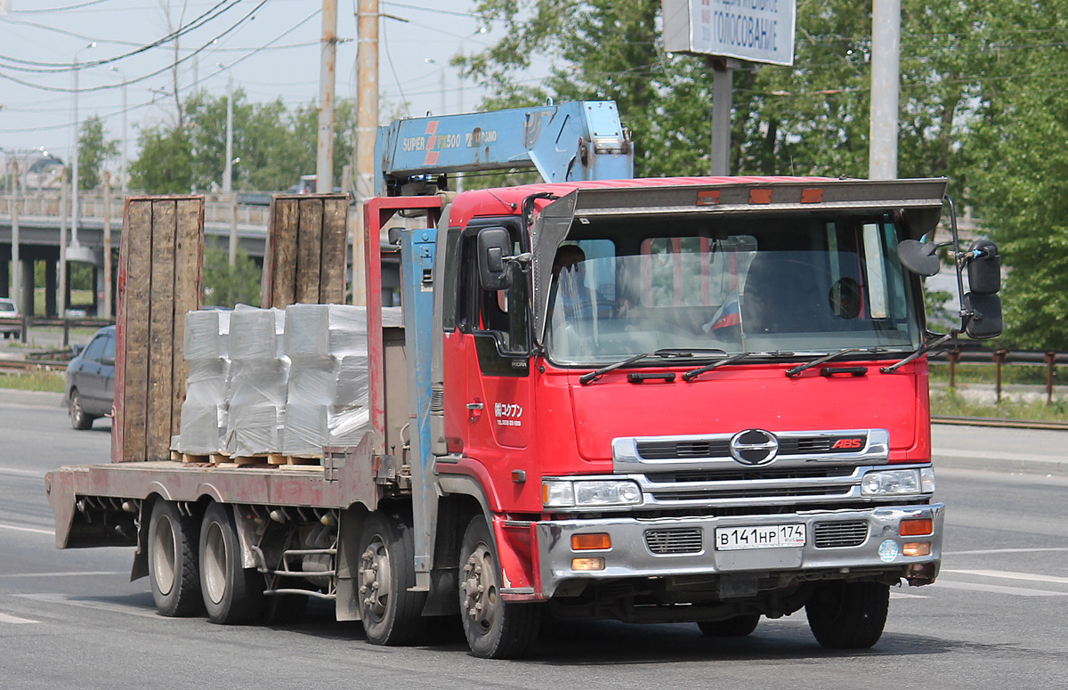 Челябинская область, № В 141 НР 174 — Hino Profia