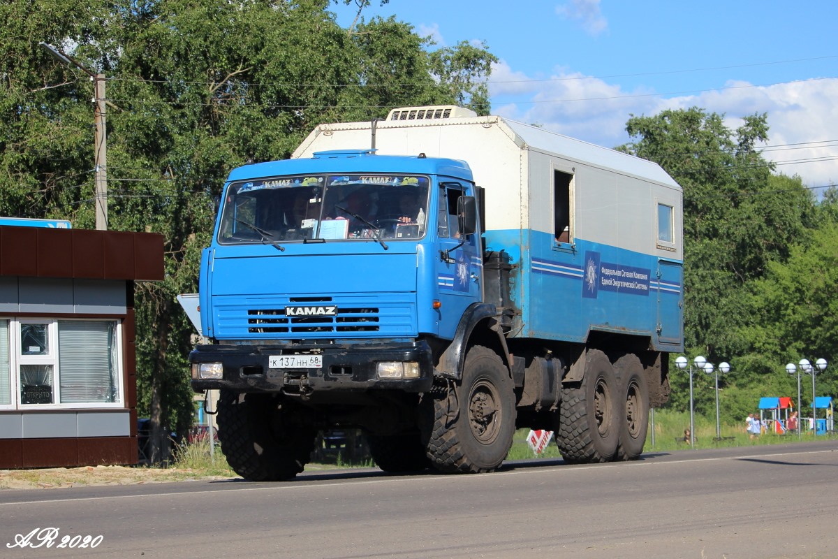 Тамбовская область, № К 137 НН 68 — КамАЗ-43114-15 [43114R]