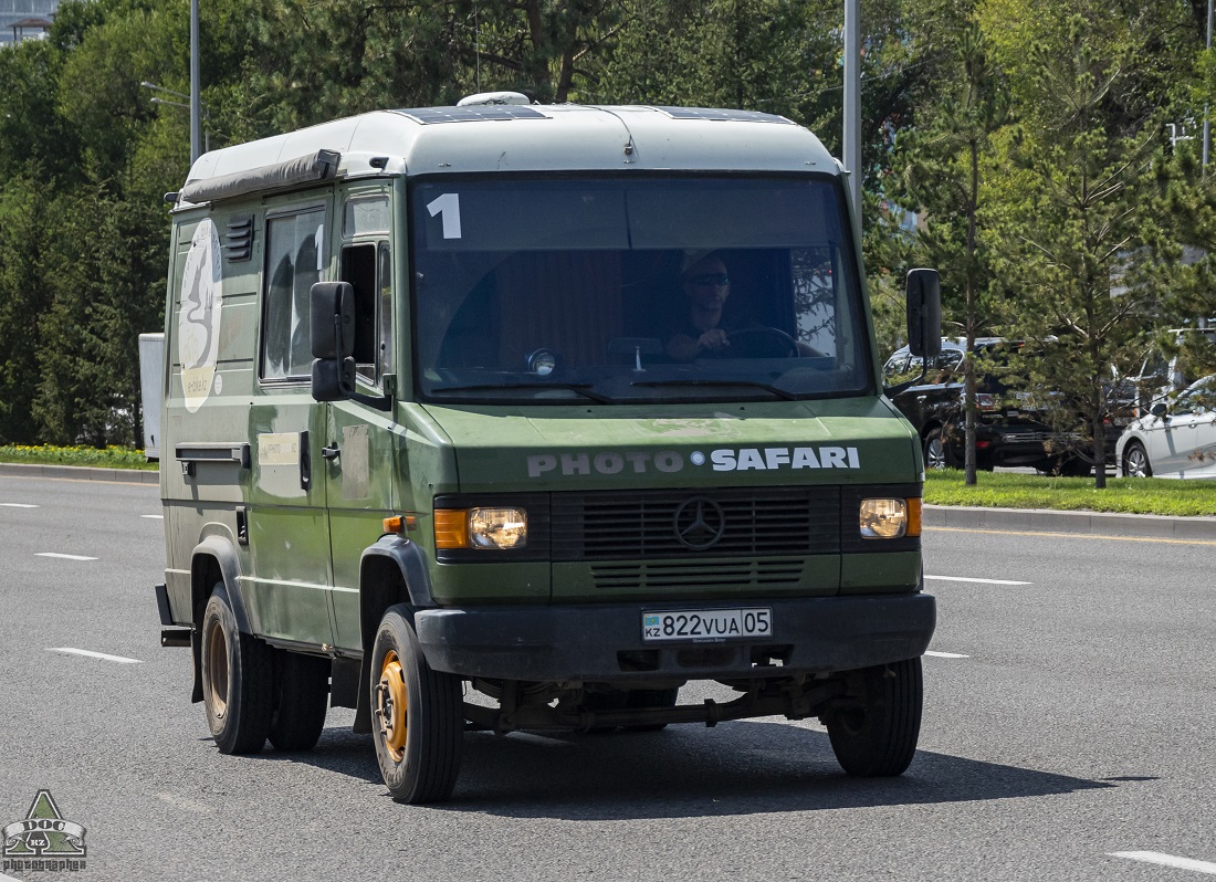 Алматинская область, № 822 VUA 05 — Mercedes-Benz T2 ('1986)