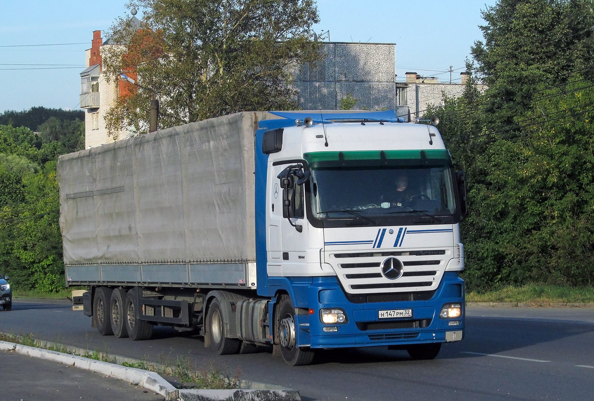 Брянская область, № Н 147 РМ 32 — Mercedes-Benz Actros ('2003) 1844