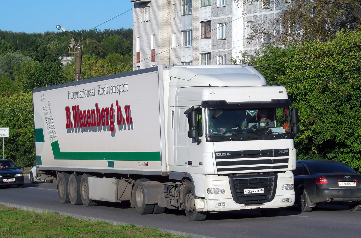 Московская область, № Е 224 КМ 50 — DAF XF105 FT