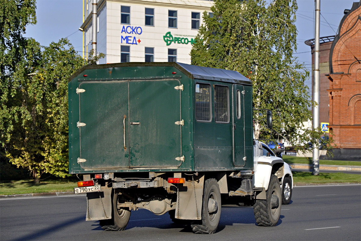 Алтайский край, № Е 790 УС 22 — ГАЗ-33081 «Садко»