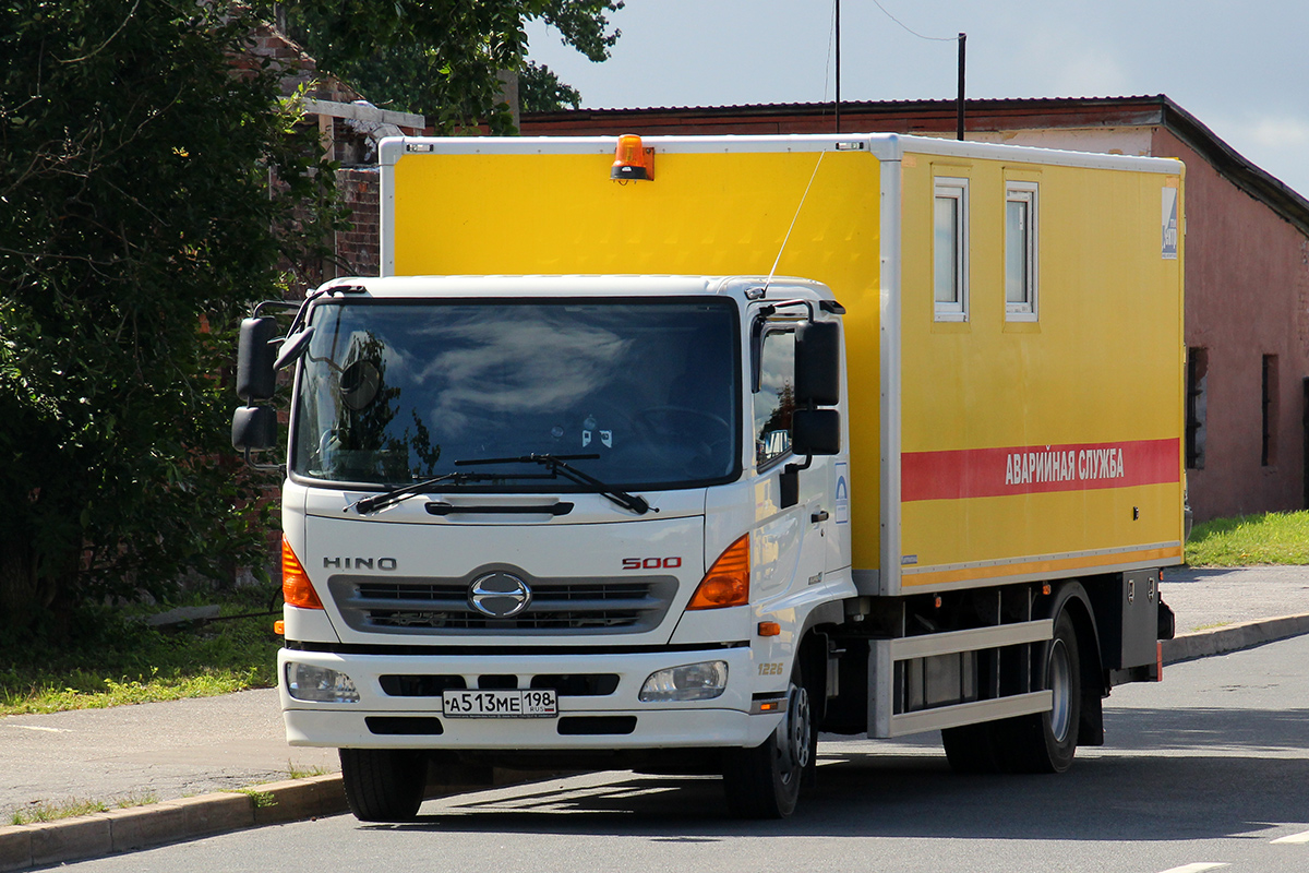 Санкт-Петербург, № А 513 МЕ 198 — Hino 500