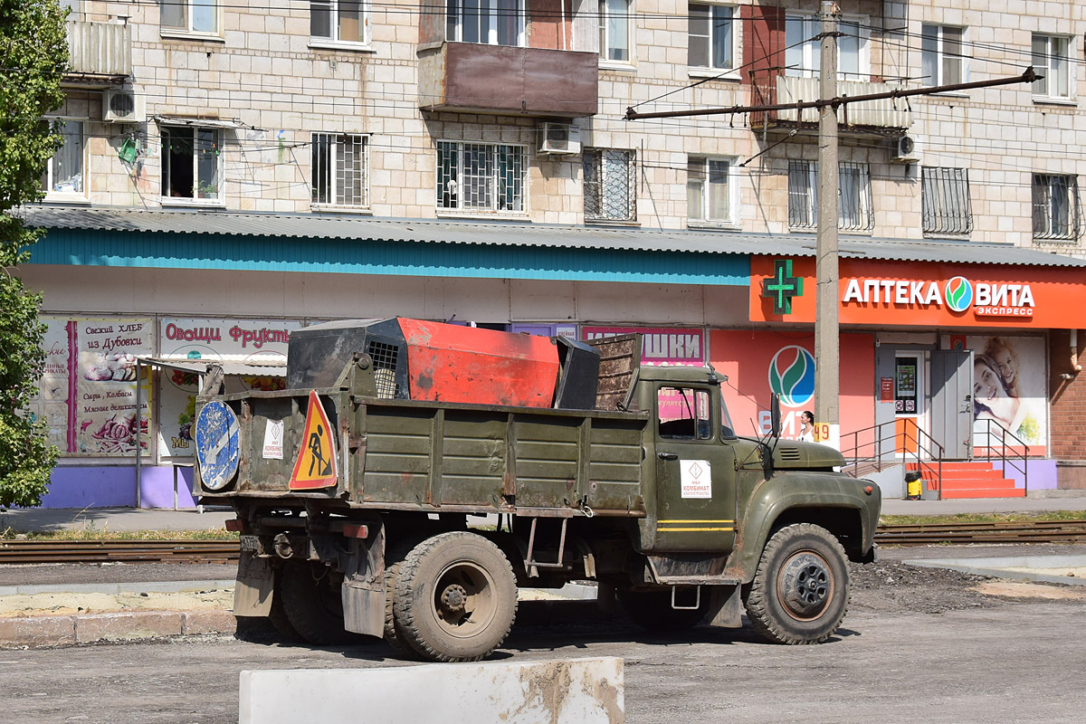 Волгоградская область, № 1054 — ЗИЛ-495810