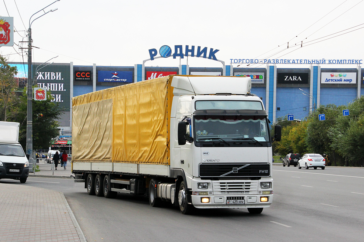 Киргизия, № 08 425 ABW — Volvo ('1993) FH-Series