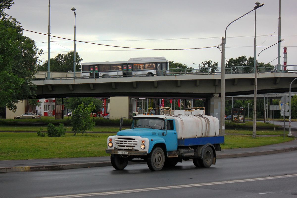 Санкт-Петербург, № О 712 НО 98 — ЗИЛ-431810