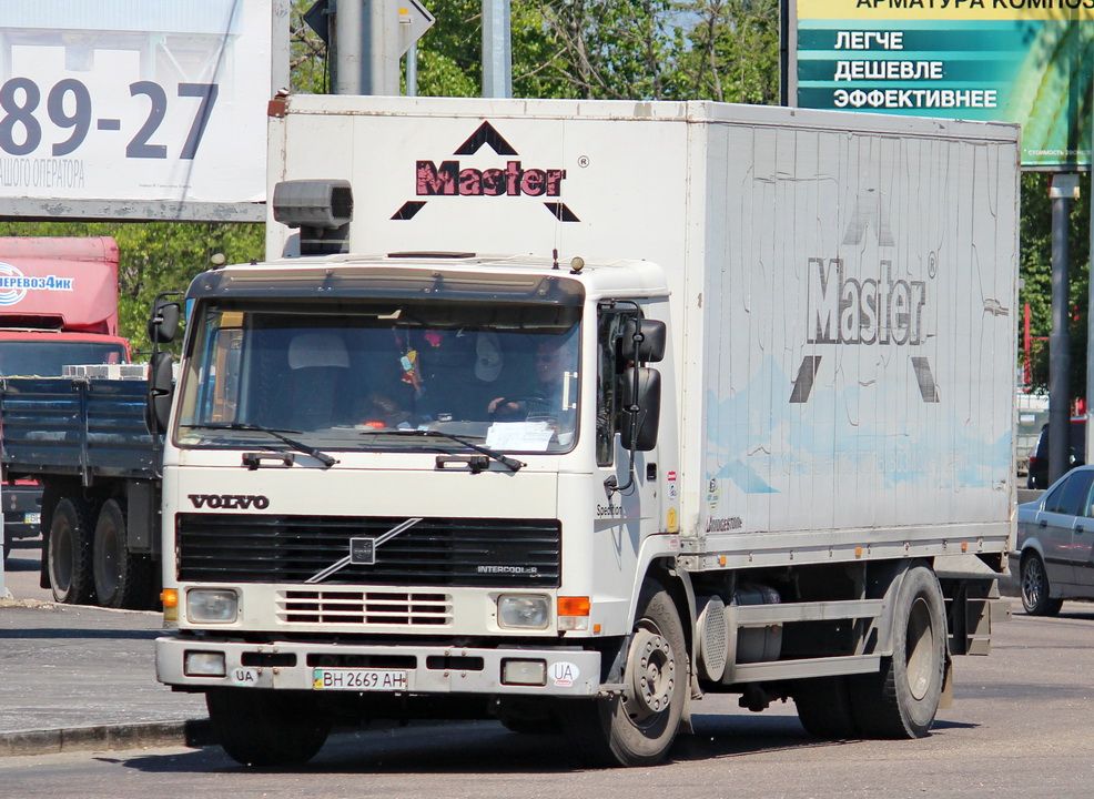 Одесская область, № ВН 2669 АН — Volvo FL7