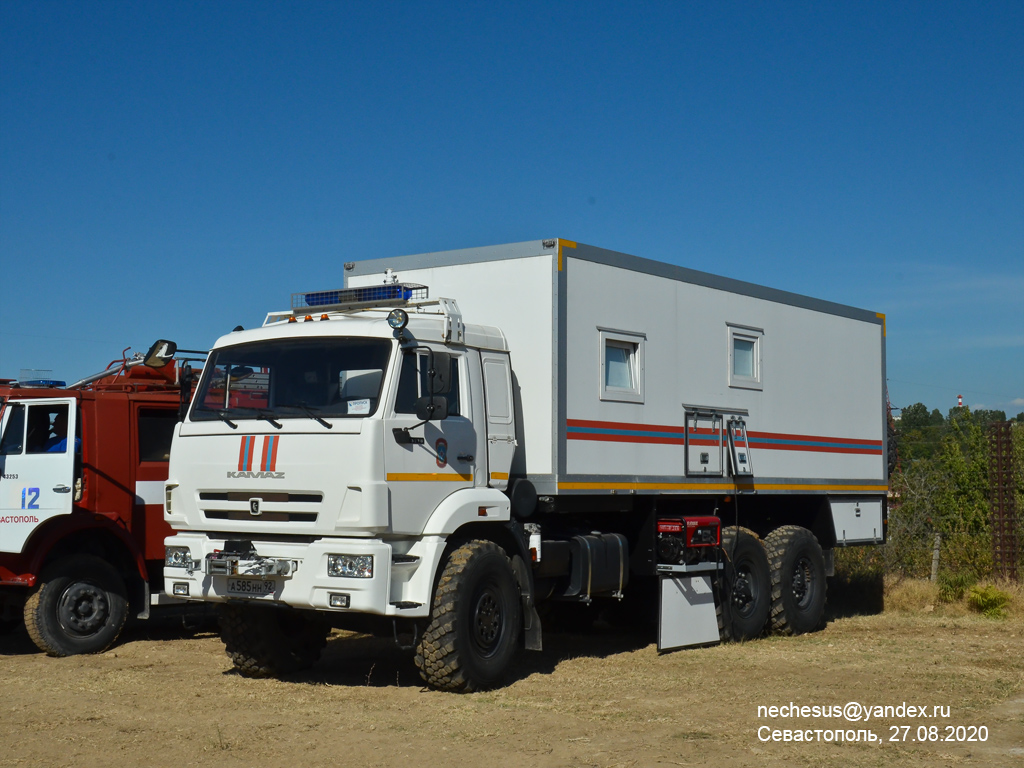 Севастополь, № А 585 НН 92 — КамАЗ-43118-46