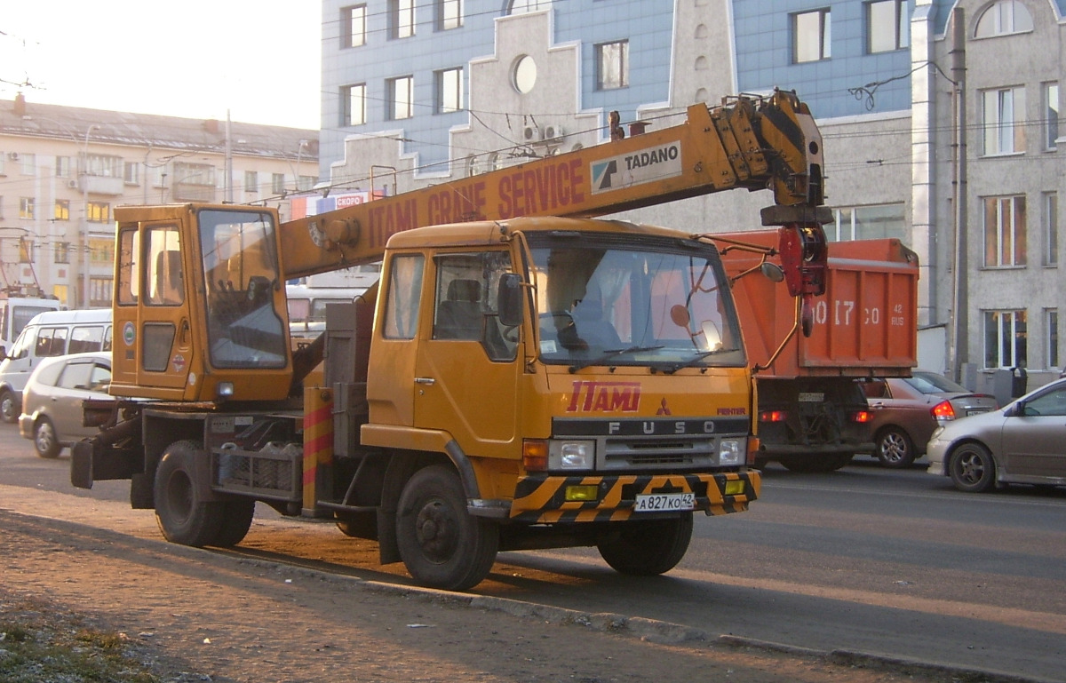 Кемеровская область, № А 827 КО 42 — Mitsubishi Fuso Fighter