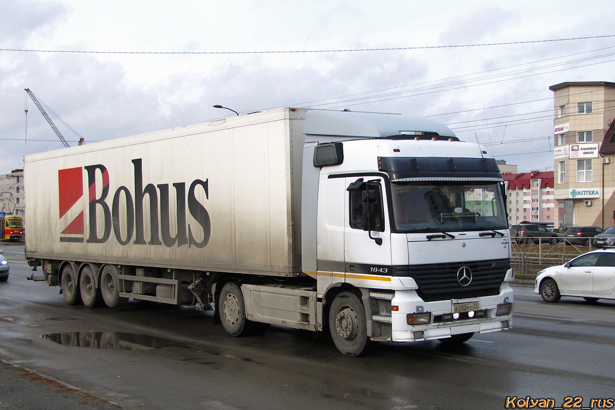 Алтайский край, № Е 252 РО 22 — Mercedes-Benz Actros ('1997) 1843