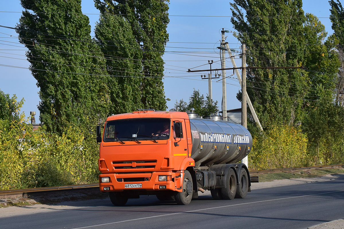 Волгоградская область, № В 812 КМ 134 — КамАЗ-65115-A4(23)