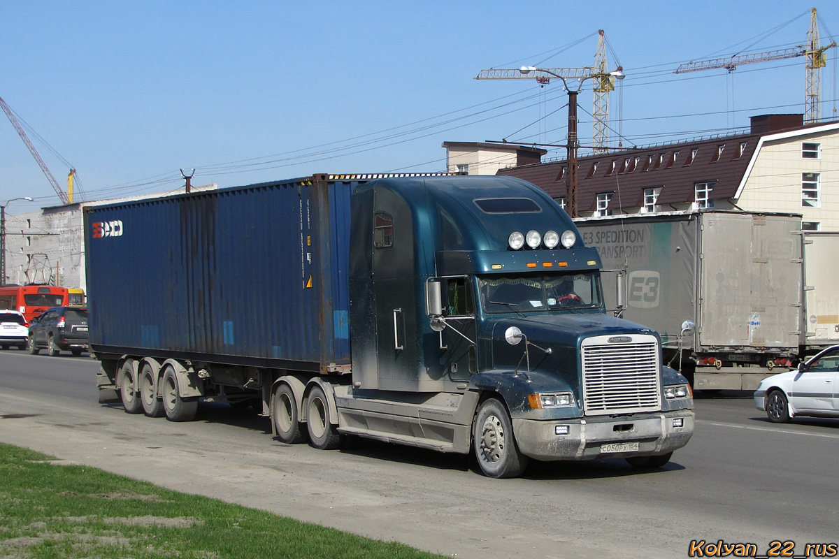 Алтайский край, № С 050 РХ 154 — Freightliner FLD 120