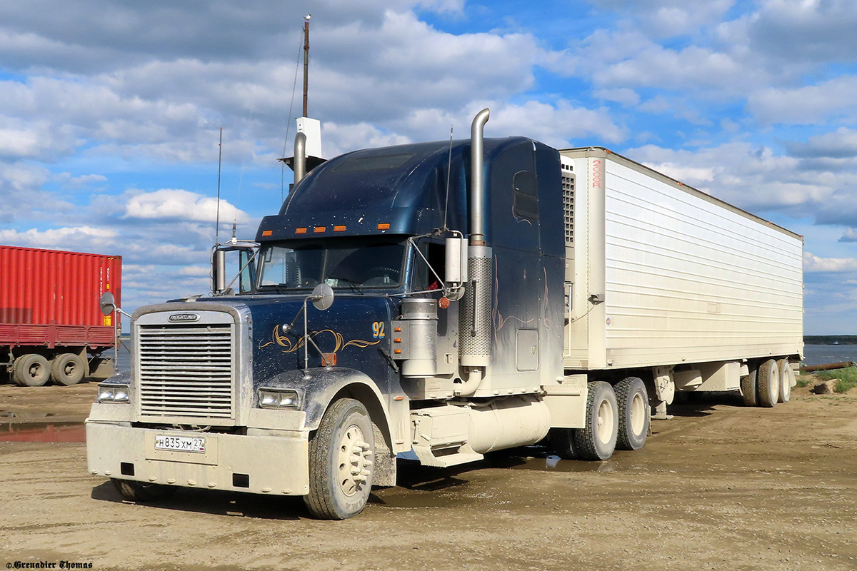 Хабаровский край, № Н 835 ХМ 27 — Freightliner FLD 132 Classic XL