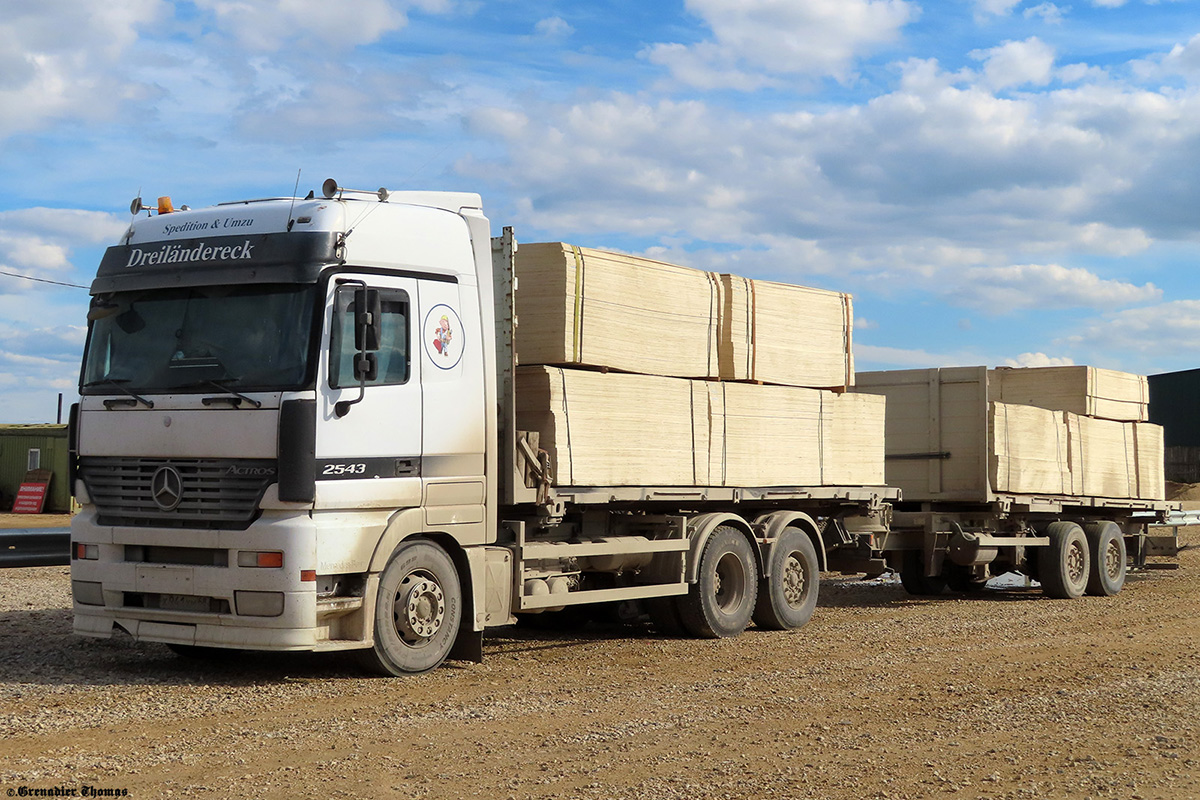 Еврейская автономная область, № К 941 ХМ 68 — Mercedes-Benz Actros ('1997) 2543