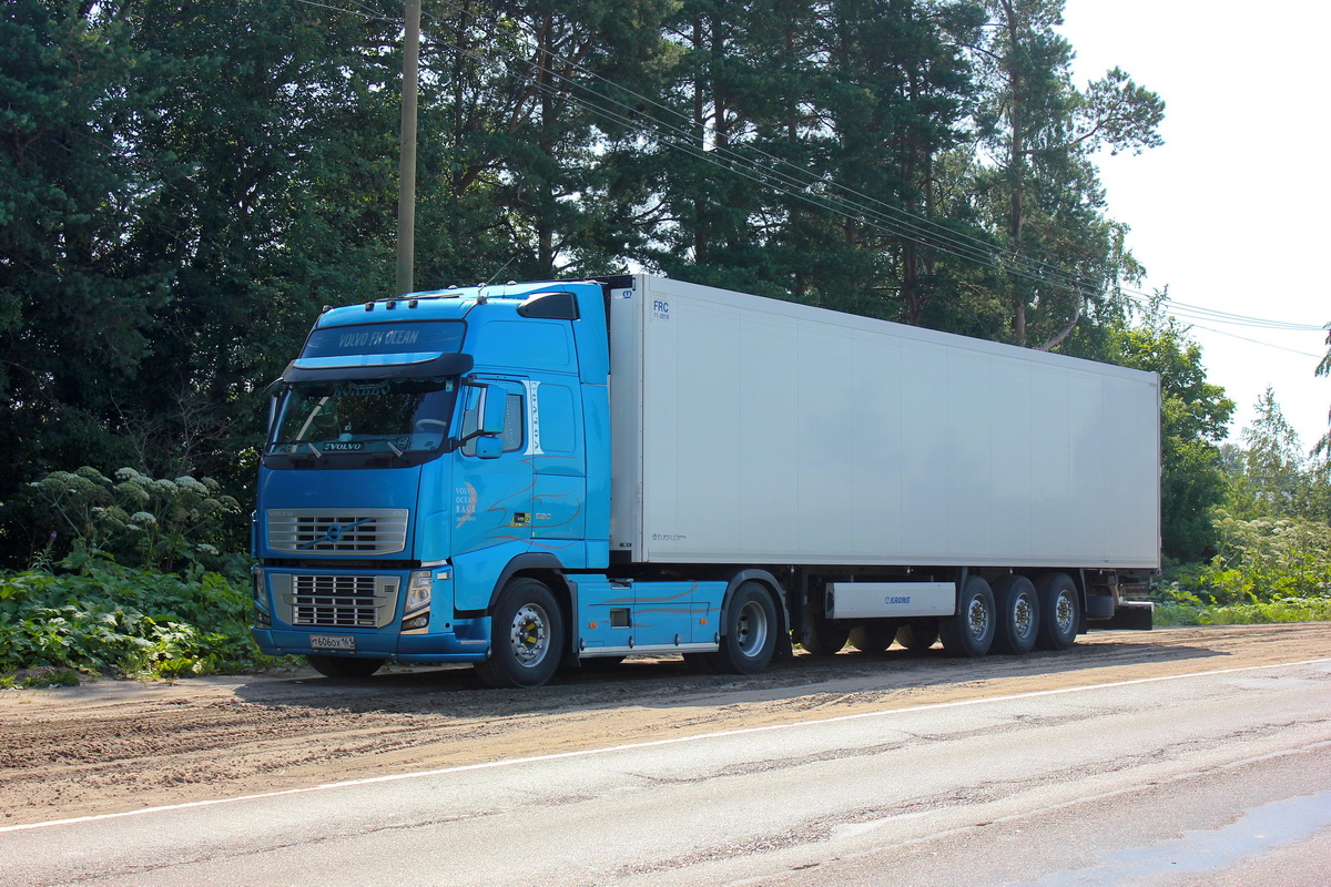 Ростовская область, № Т 606 ОХ 161 — Volvo ('2008) FH.520; Volvo ('2008) FH "Volvo Ocean Race" (Ленинградская область)