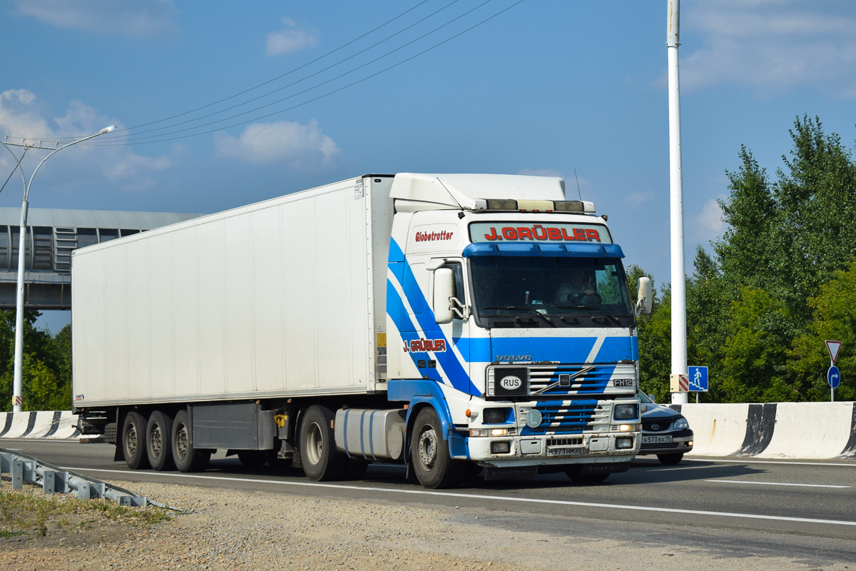 Алтайский край, № М 971 НМ 22 — Volvo ('1993) FH12.460