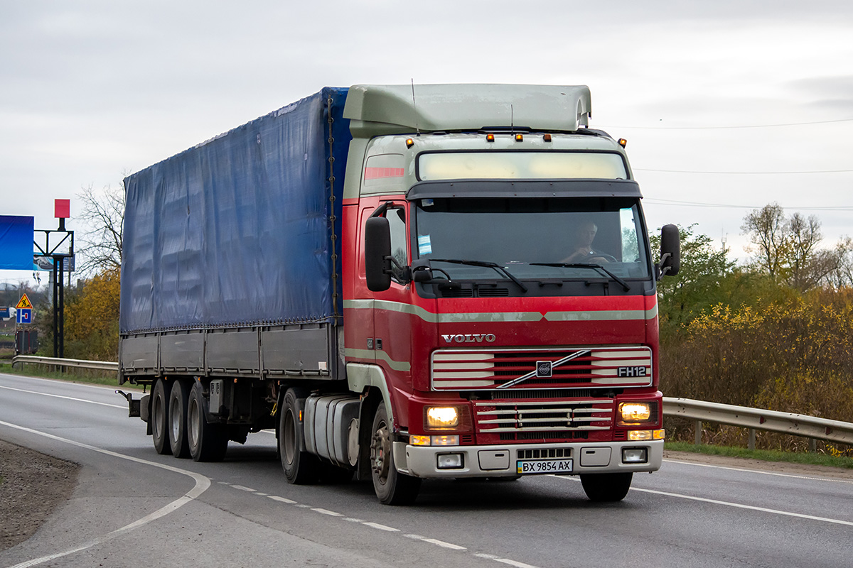 Хмельницкая область, № ВХ 9854 АХ — Volvo ('1993) FH12.420