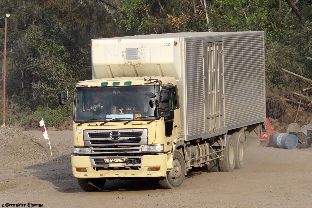 Амурская область, № Е 943 НВ 28 — Hino Profia