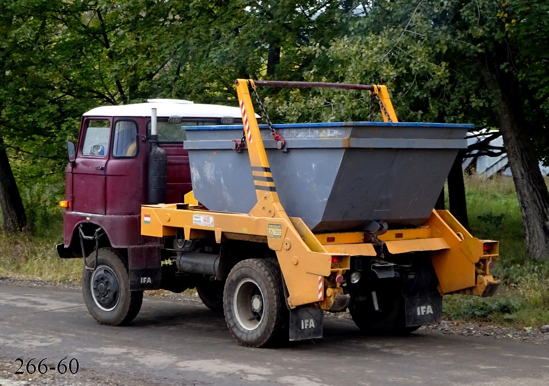 Венгрия, № JUP-379 — IFA W50LA/K, LA/Z; Венгрия — Сбор винограда в Венгрии