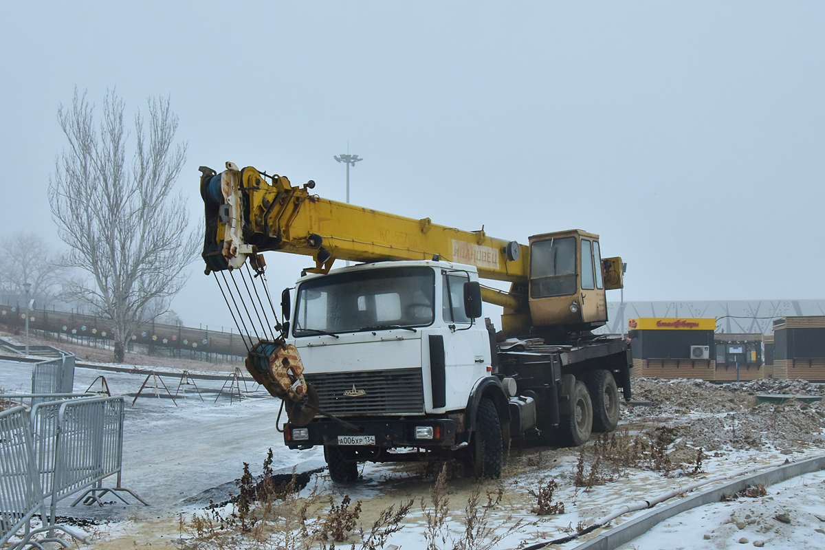 Волгоградская область, № А 006 ХР 134 — МАЗ-6303A3