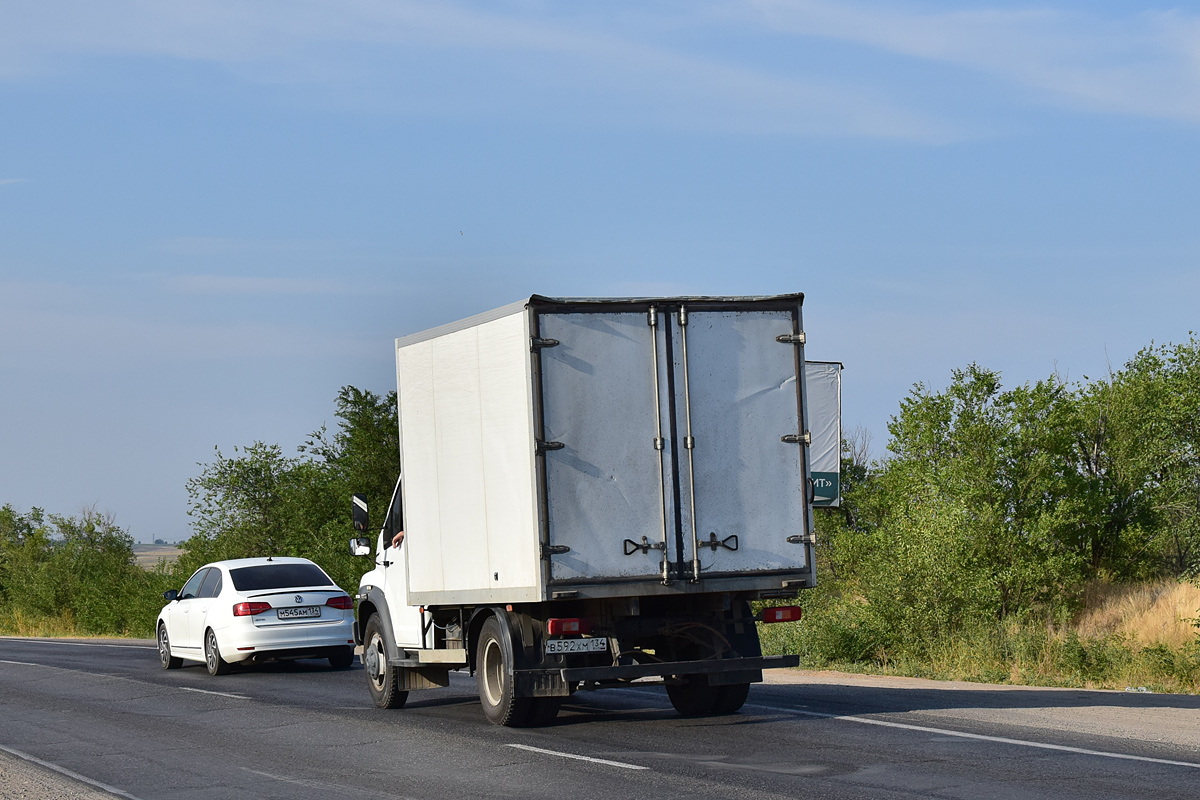 Волгоградская область, № В 592 ХМ 134 — ГАЗ-C41R13