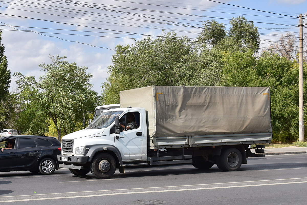 Волгоградская область, № Е 561 ТН 134 — ГАЗ-C41RB3