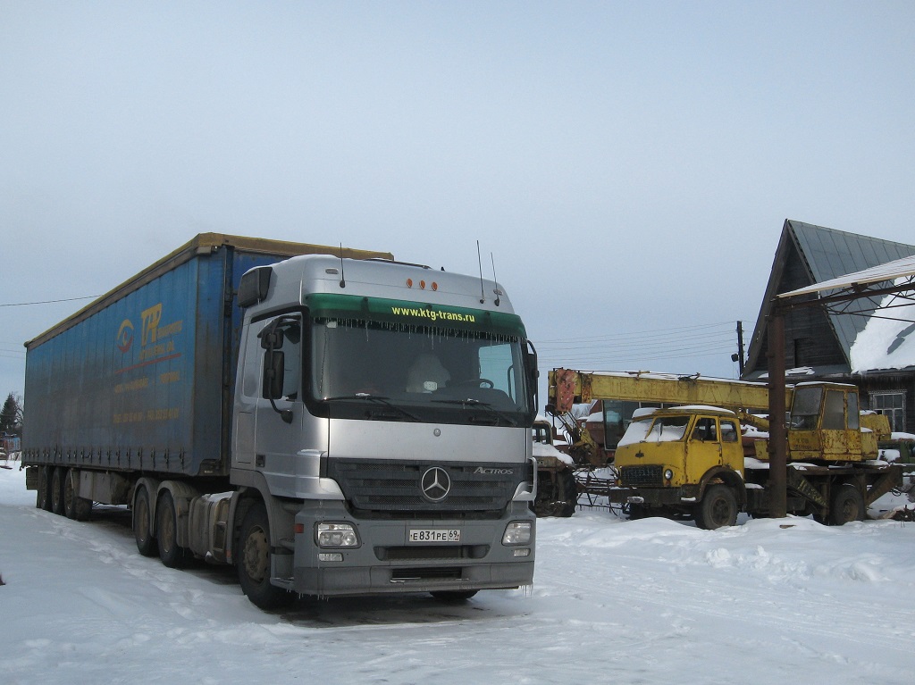 Тверская область, № Е 831 РЕ 69 — Mercedes-Benz Actros ('2003) 2641