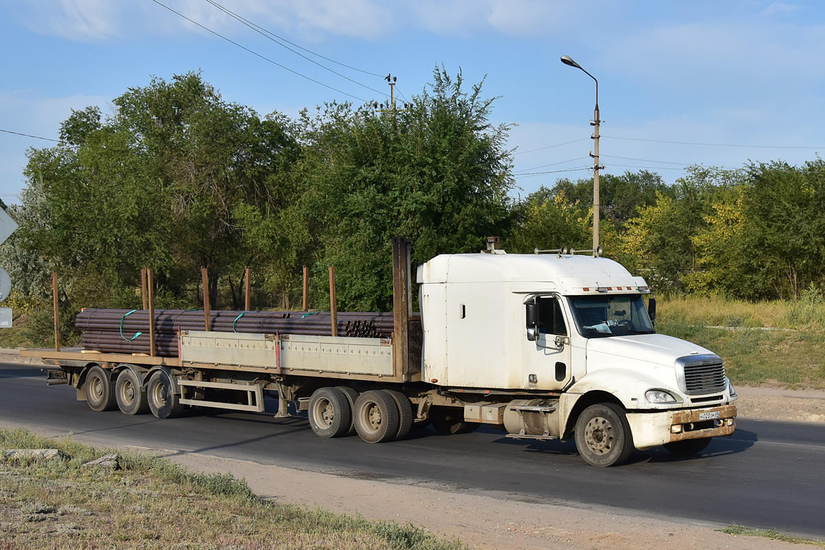 Тверская область, № Н 023 ОМ 69 — Freightliner Columbia