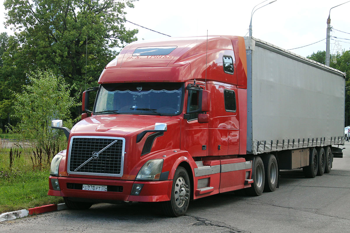 Дагестан, № Е 878 РТ 05 — Volvo VNL780