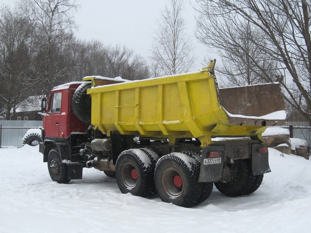 Тверская область, № А 327 СУ 69 — Tatra 815 S1