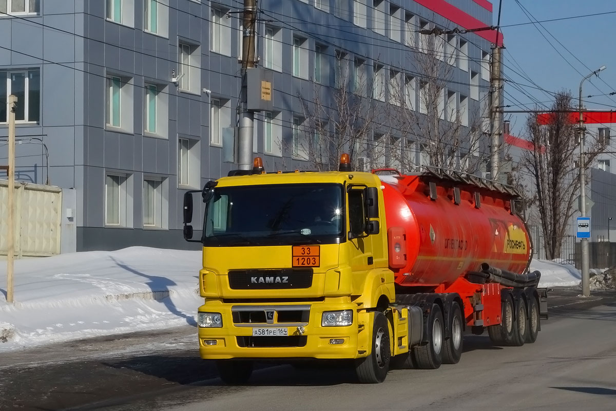 Саратовская область, № А 581 РЕ 164 — КамАЗ-65206-S5(87)