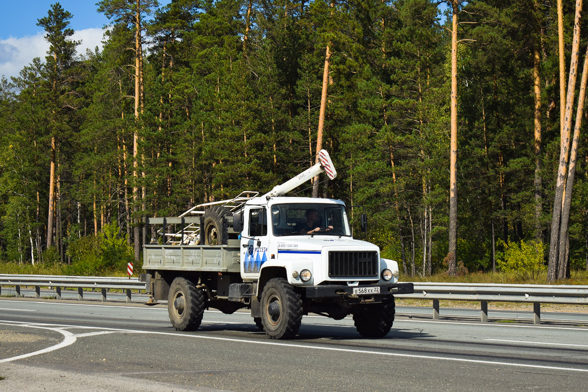 Алтайский край, № Е 568 ХХ 22 — ГАЗ-33081 «Садко»