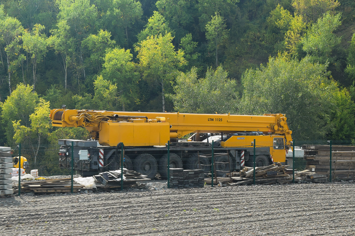 Алтайский край, № А 977 АЕ 122 — Liebherr (общая модель)