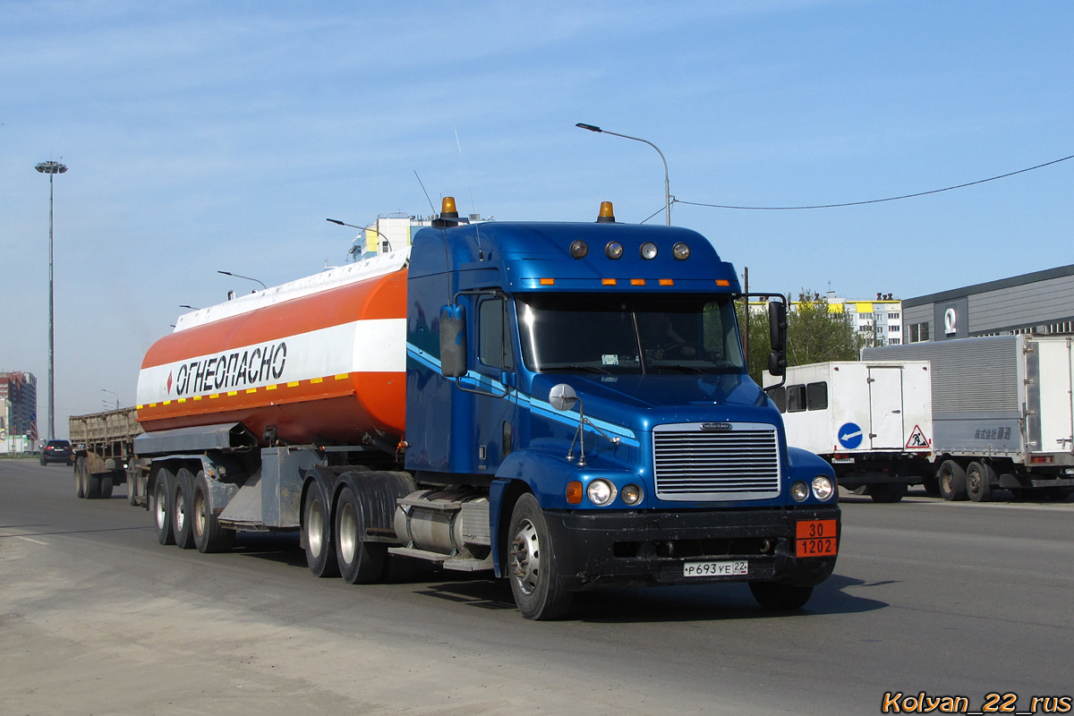 Алтайский край, № Р 693 УЕ 22 — Freightliner Century Class