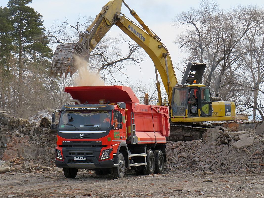 Приморский край, № У 575 ОР 125 — Volvo ('2013) FMX.460 [X9P]