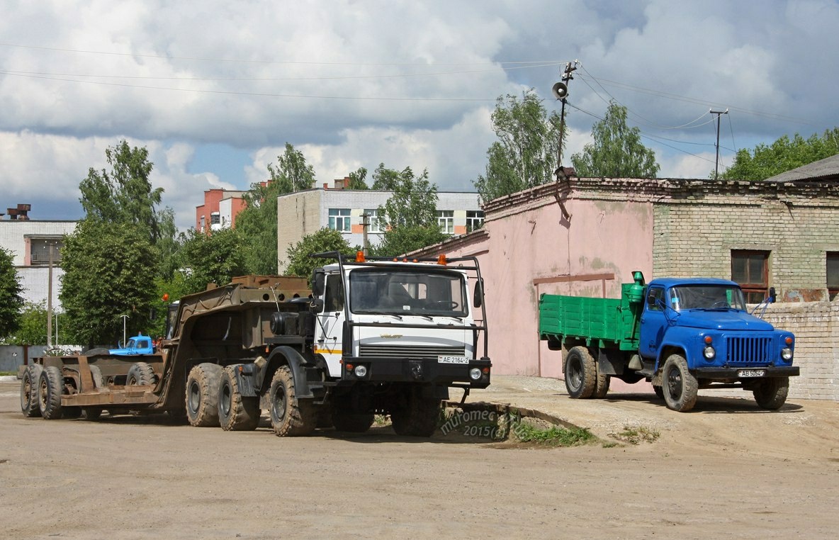 Витебская область, № АЕ 2164-2 — МЗКТ-690610; Витебская область, № АВ 5064-2 — ГАЗ-52/53 (общая модель)