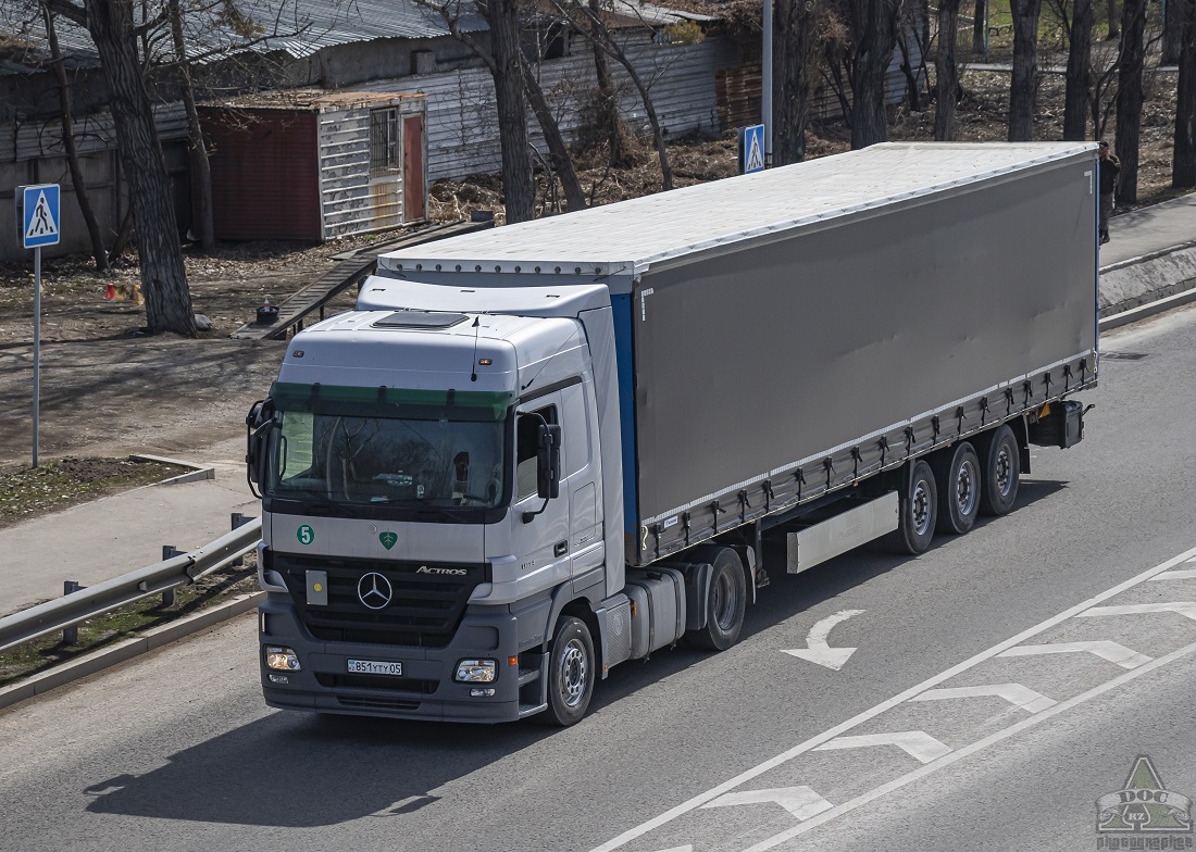 Алматинская область, № 851 YTY 05 — Mercedes-Benz Actros ('2003) 1844