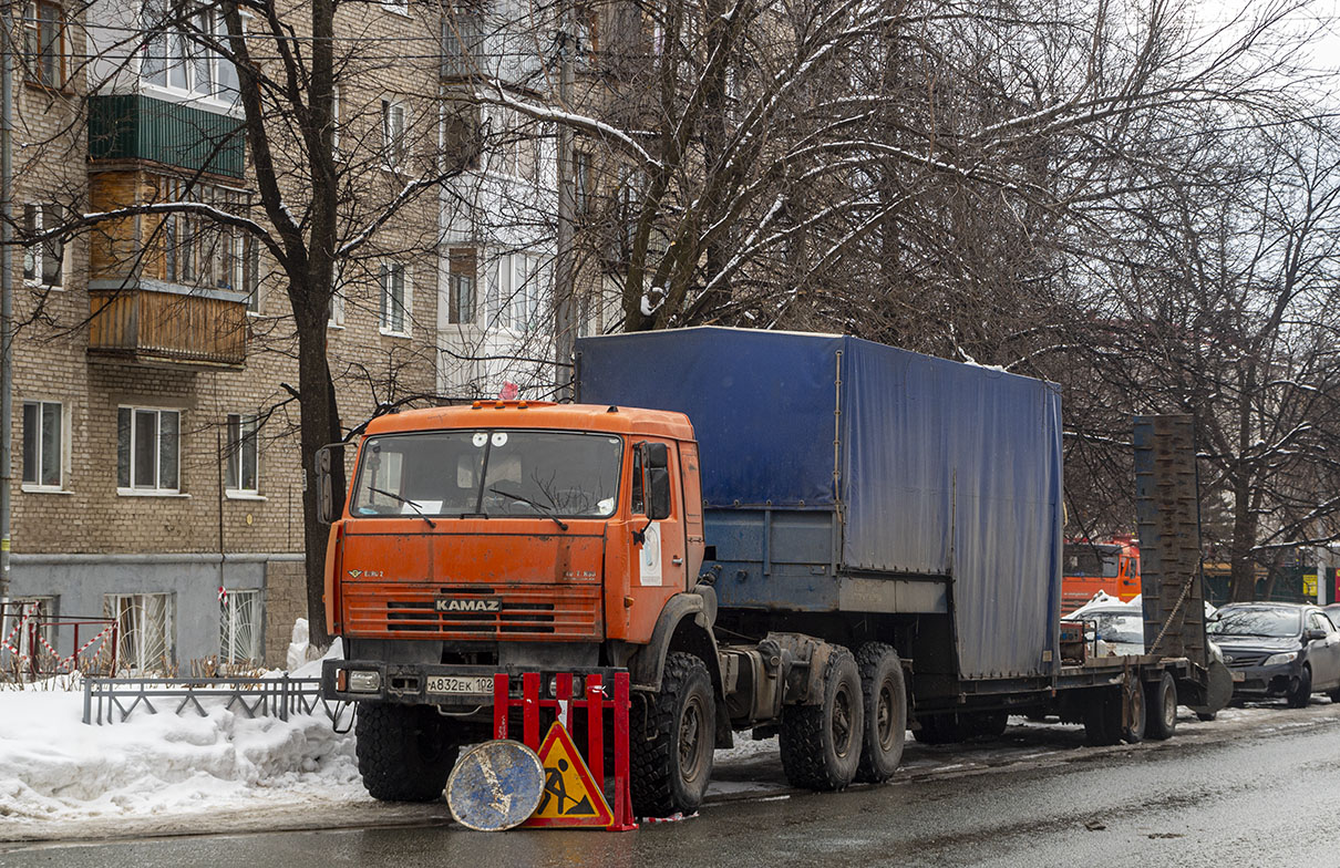 Башкортостан, № А 832 ЕК 102 — КамАЗ-44108-10 [44108K]