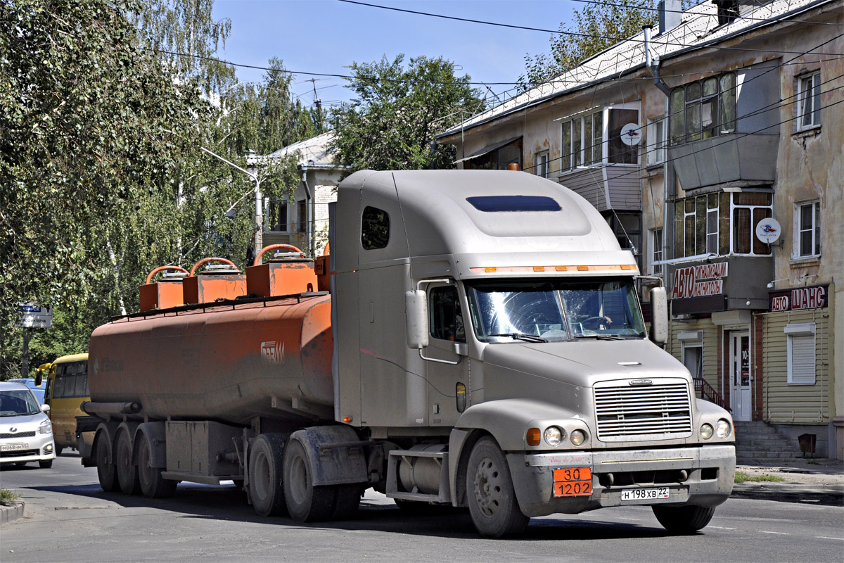 Алтайский край, № Н 198 ХВ 22 — Freightliner Century Class