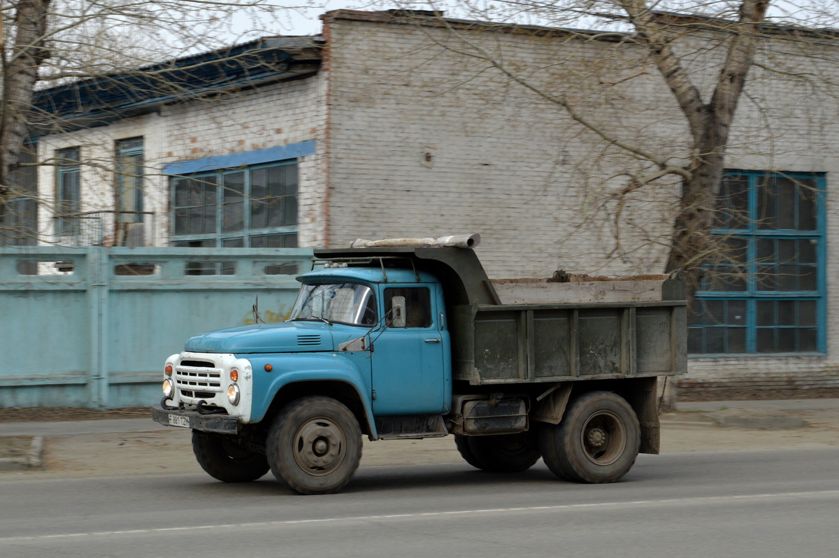 Восточно-Казахстанская область, № F 881 TZM — ЗИЛ-495710